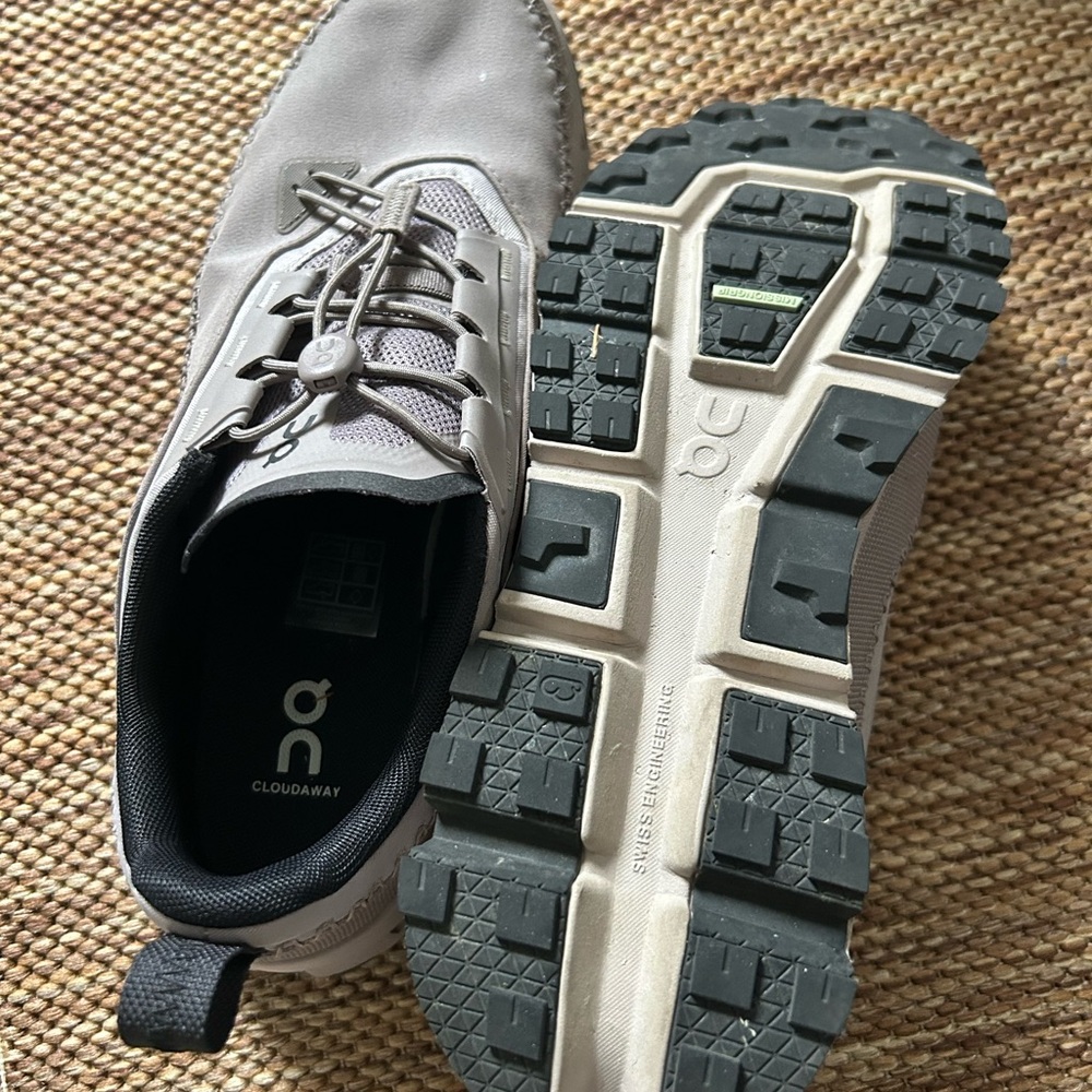 On Running Cloudaway Men's Athletic Shoes in Gray and Black